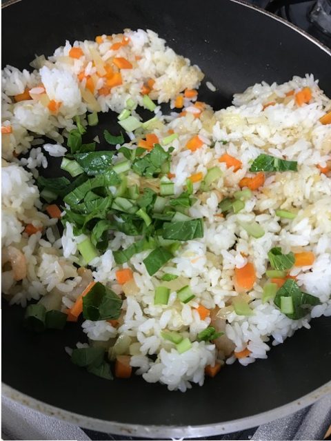 TOMO'sキッチン ☆エビピラフ 手順5