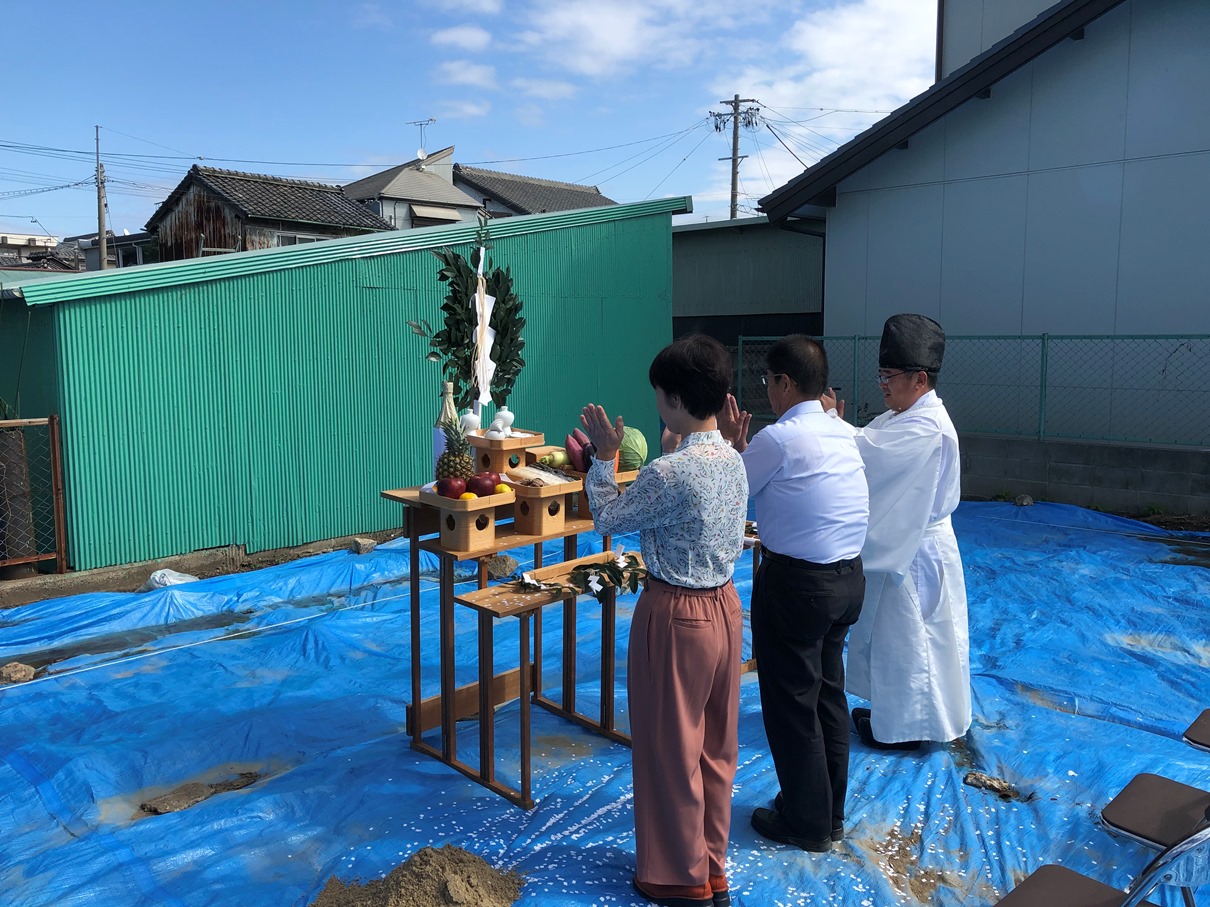 3階建ての家。地鎮祭しました。