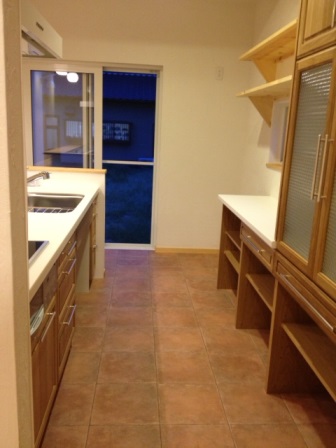 Nsama  kittchen2.JPG