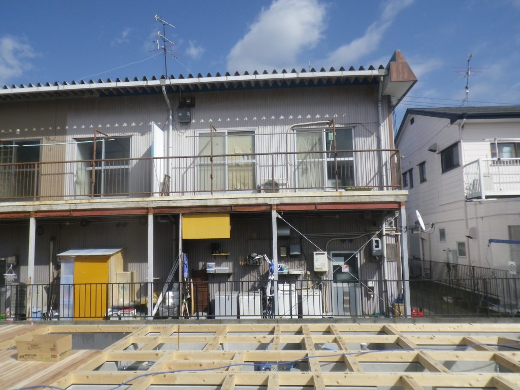 1戸建て　新築工事　土台