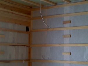 セルロースファイバー(断熱材)充填後(壁)