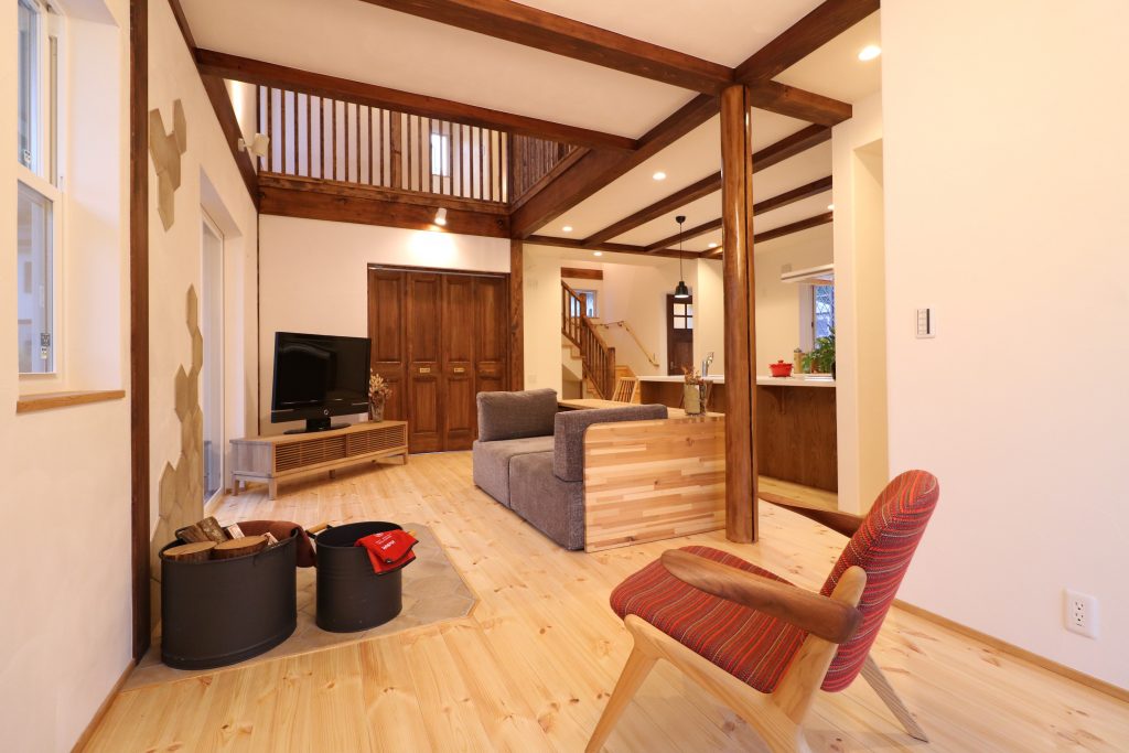 完成見学会　LDK写真１