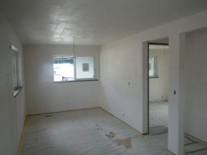 吸放湿機能、臭いを吸収する外壁材：スペイン漆喰塗装後（洋室）