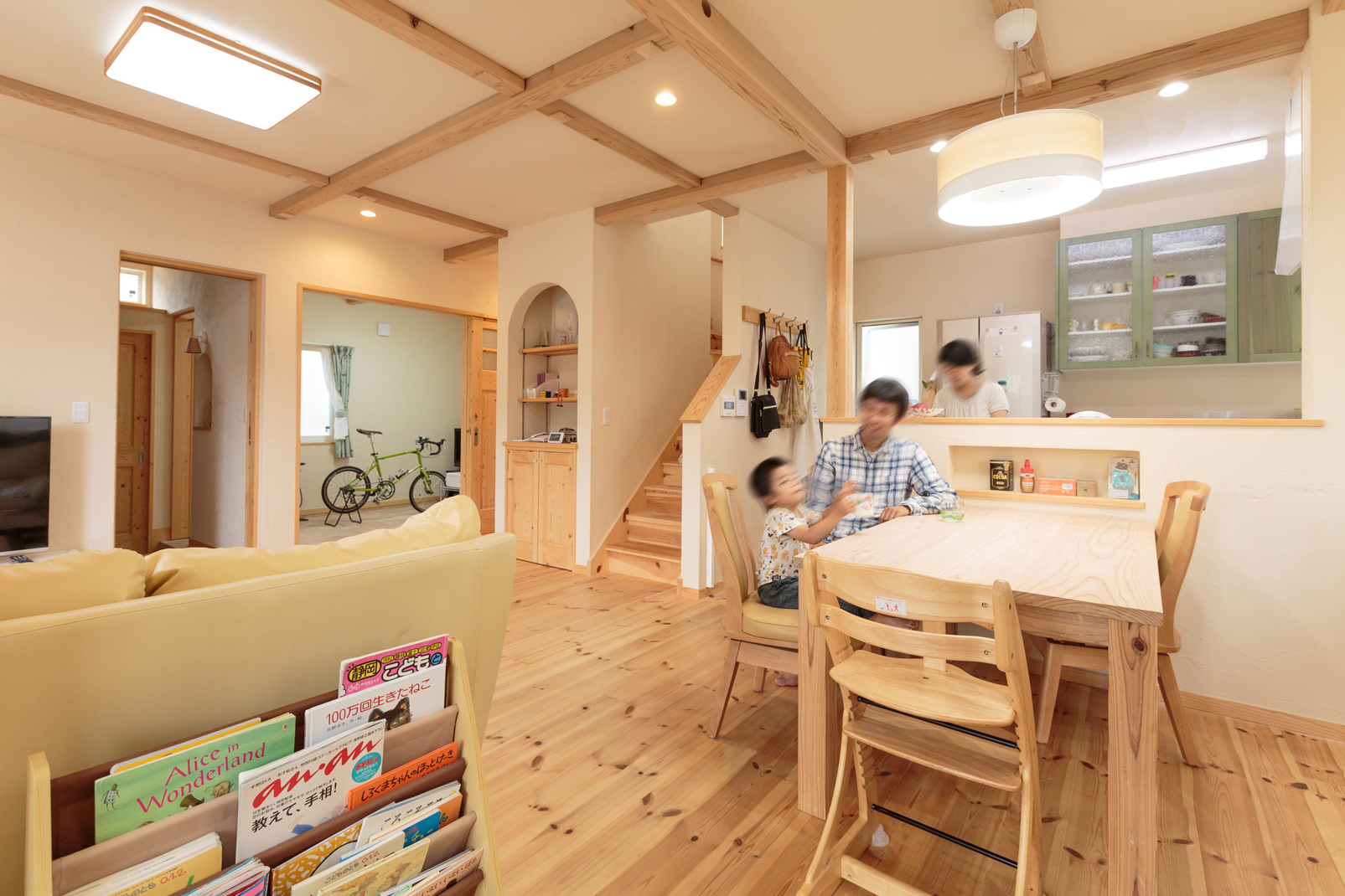 日々の生活と趣味が融合した 自転車部屋のある家