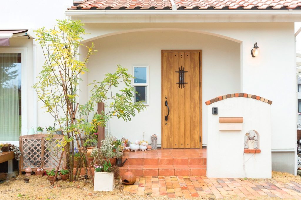 プロヴァンス住宅で叶える 日常にトキメキのある暮らし｜施工事例｜浜松、名古屋で一戸建てを建てるならアイジースタイルハウス