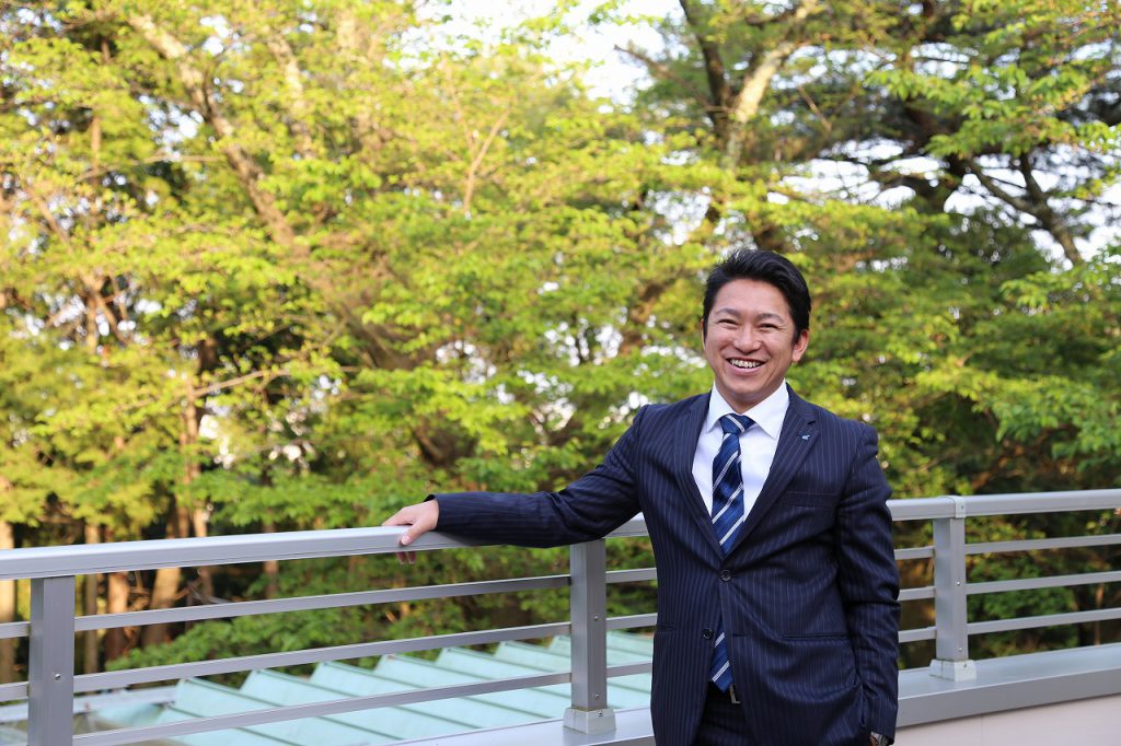 小林 念史