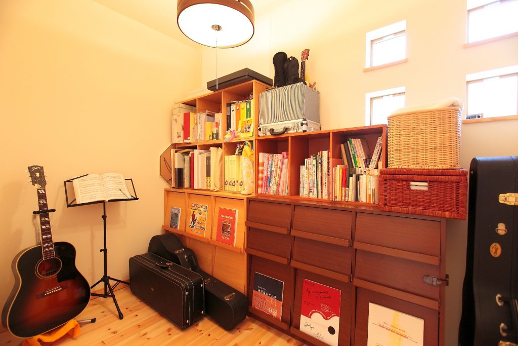 ご主人の趣味を楽しむ音楽室