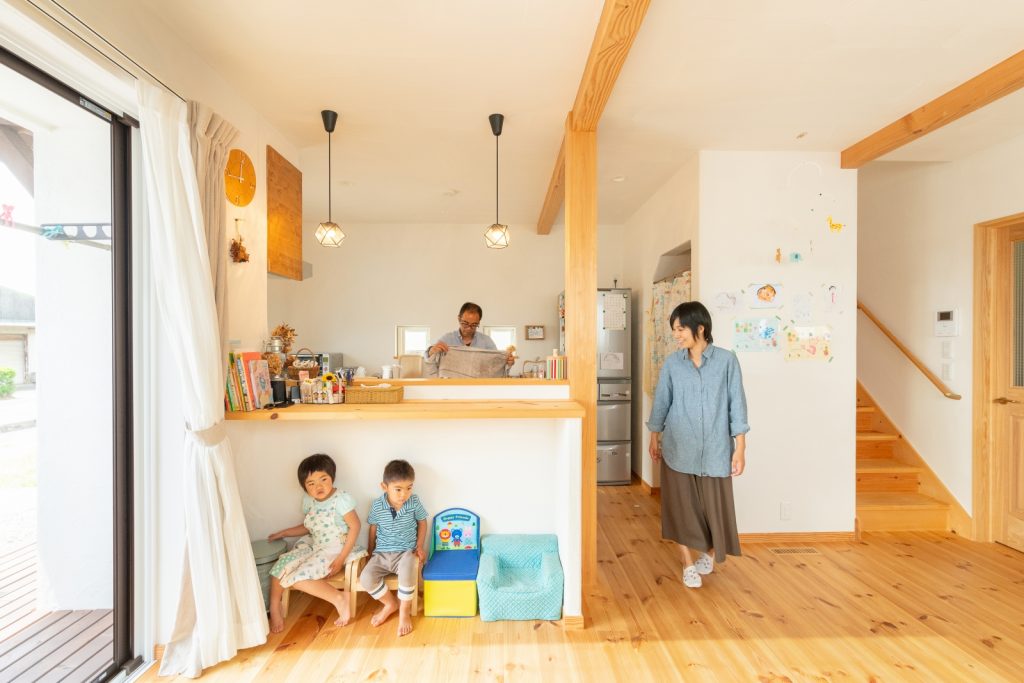 木の香り漂うナチュラルな空間