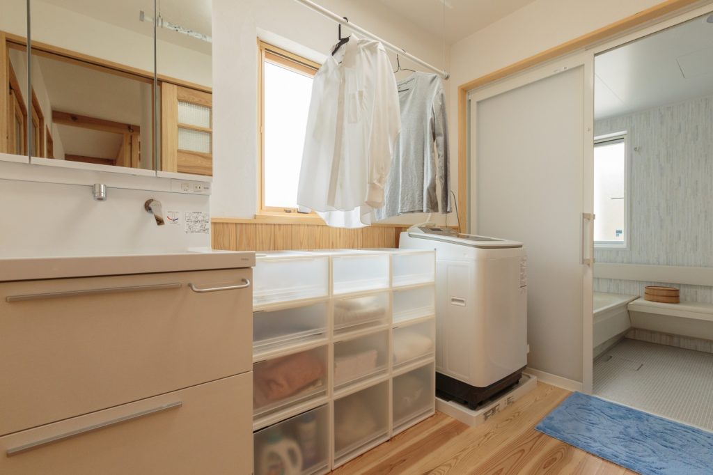 部屋干しできる脱衣室