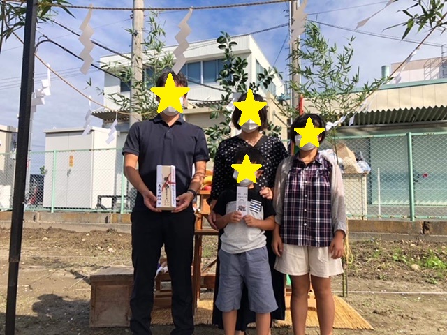 O様邸　地鎮祭の家族写真