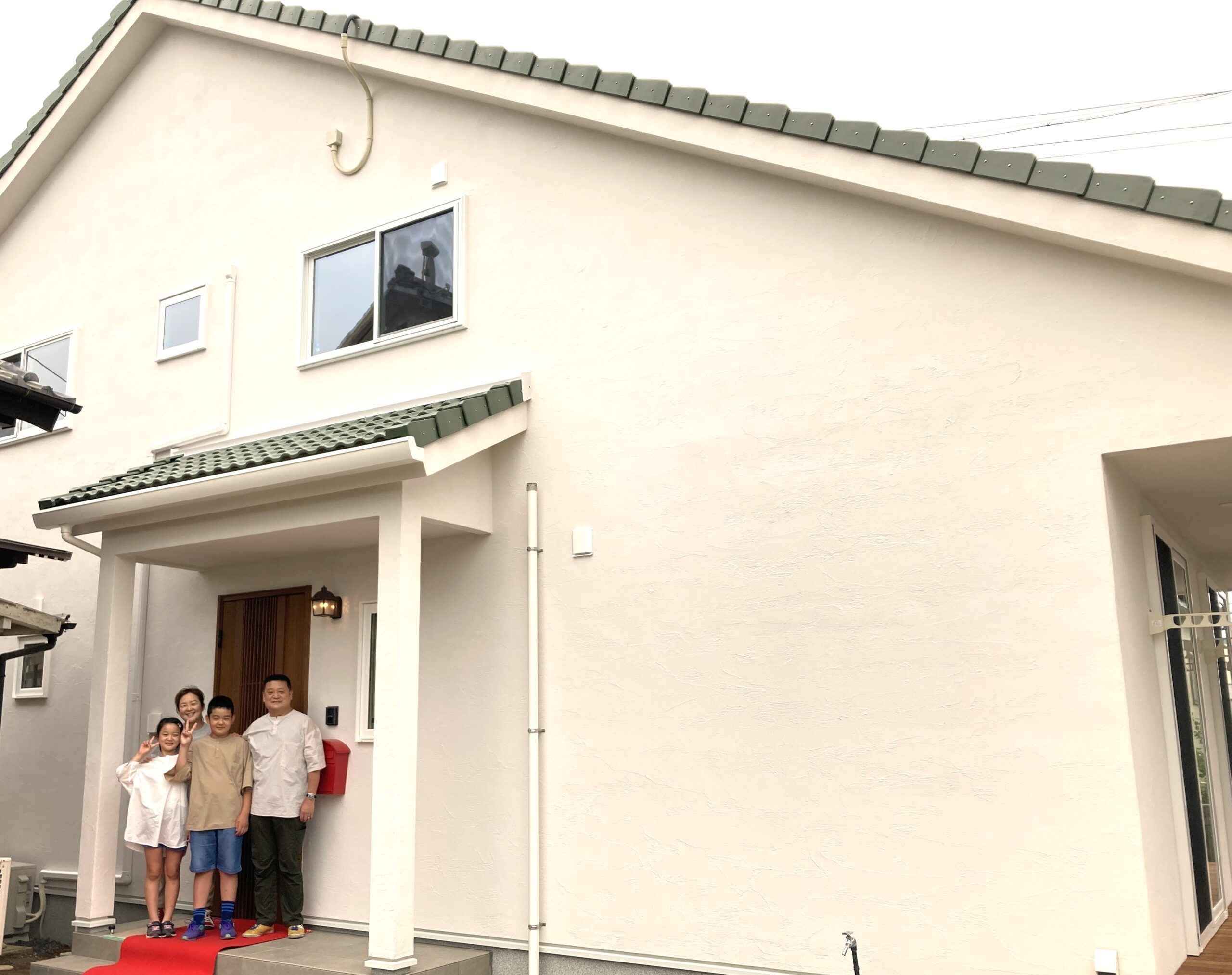 緑屋根のお住まい　完成お引渡し