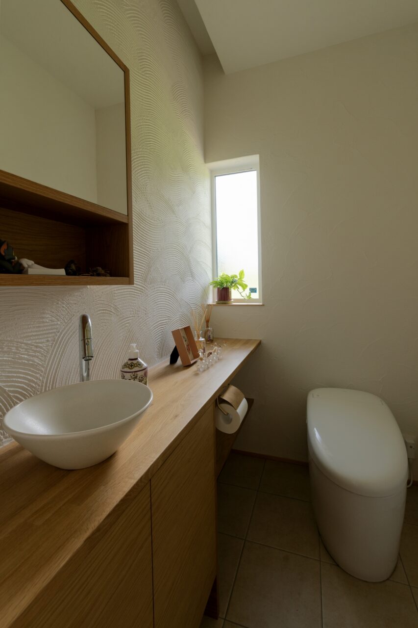 カウンター&手洗い付きトイレ